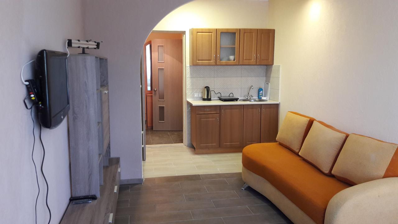 Green Hostel Херсон Экстерьер фото