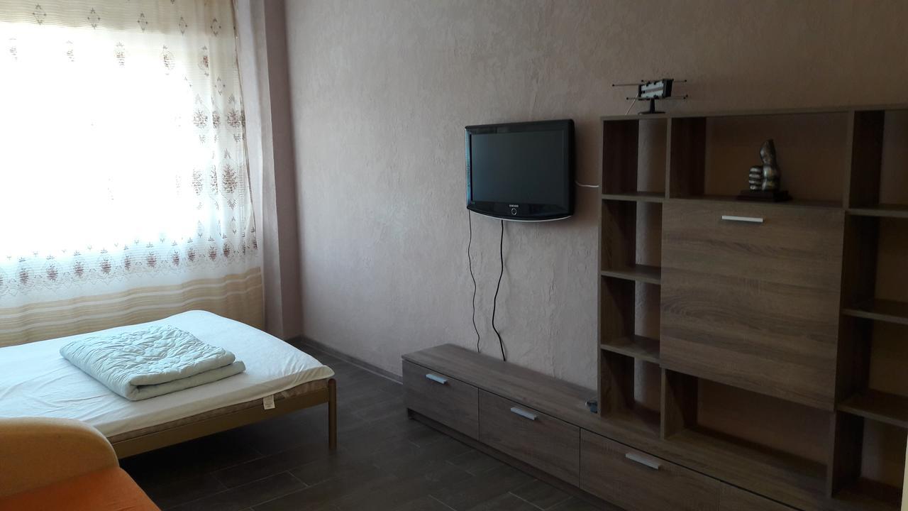 Green Hostel Херсон Экстерьер фото